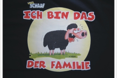 T - Shirts und Sweatshirts 8