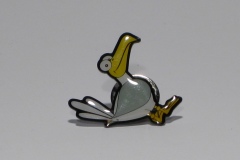 Pins / Buttons